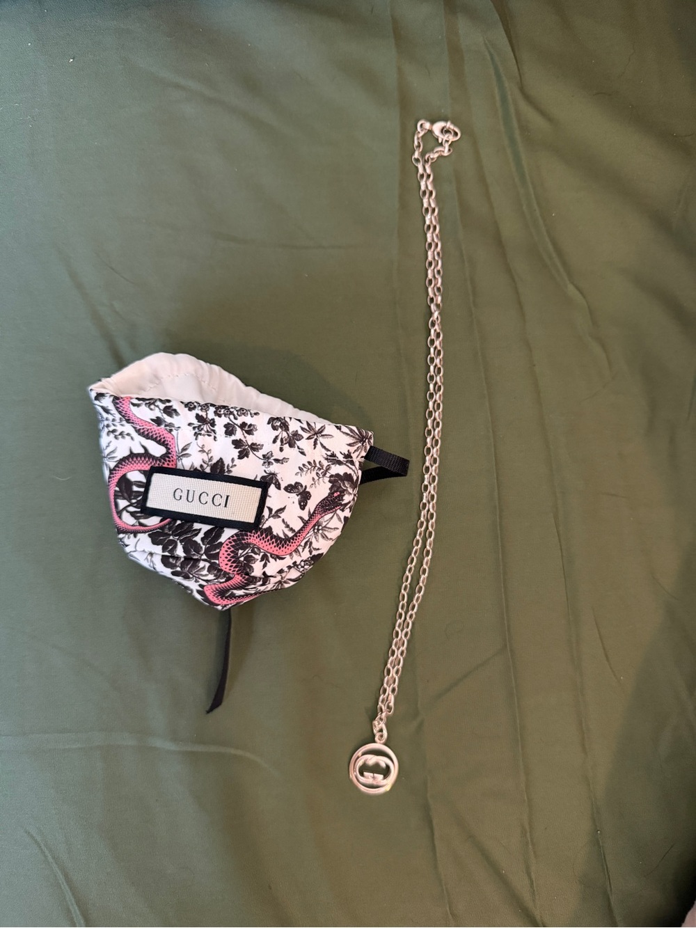 Gucci Silver Necklace with White & Pink Snake Pouch